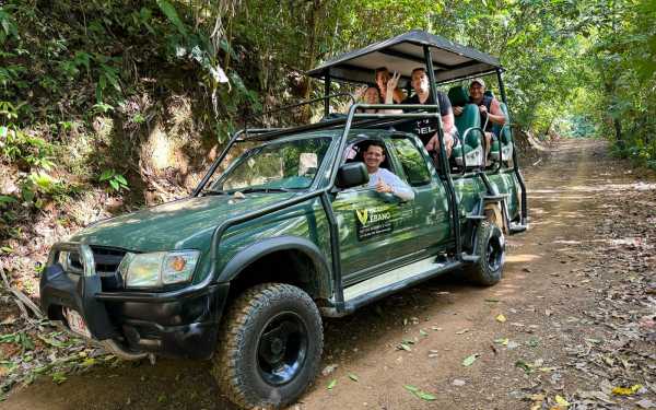 Toyota Safari Truck road to the Ebano Nature Reserve