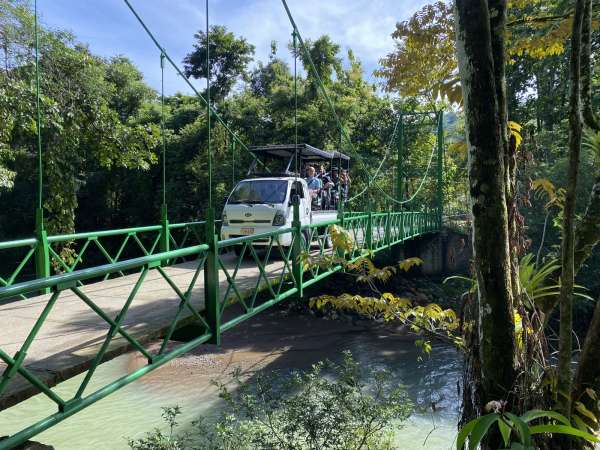 Crossing the Líbano de Barú Bridge on the Safari Truck Unit 02